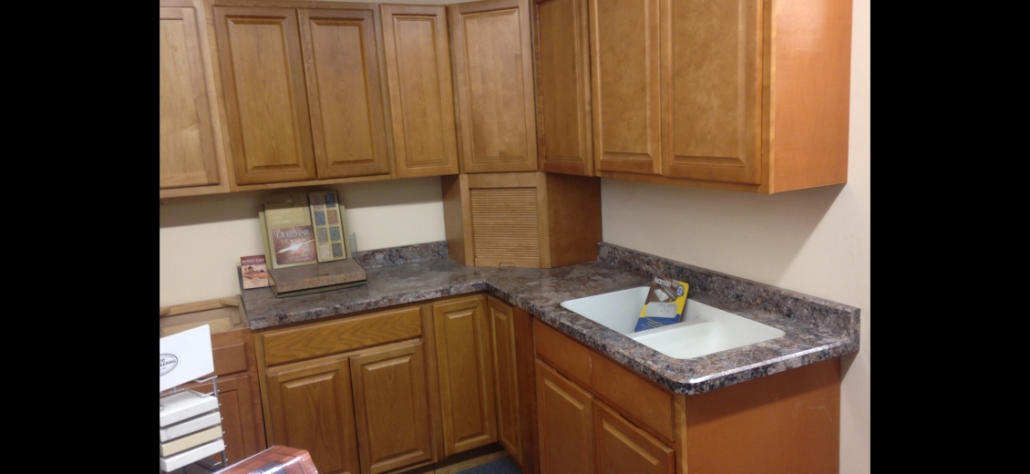 Kitchen display at Penn Yan HEP Sales, 125 East Elm Street